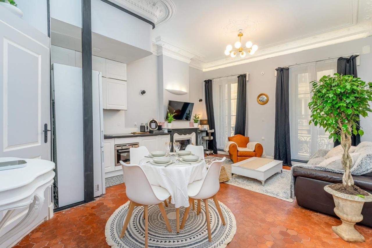 Nouvel Appartement De Caractere Et Climatise A La Joliette Марсилия Екстериор снимка