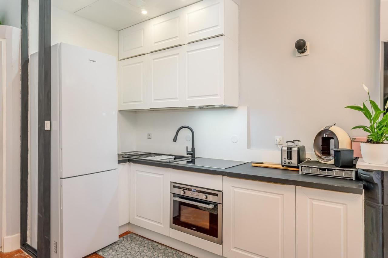 Nouvel Appartement De Caractere Et Climatise A La Joliette Марсилия Екстериор снимка