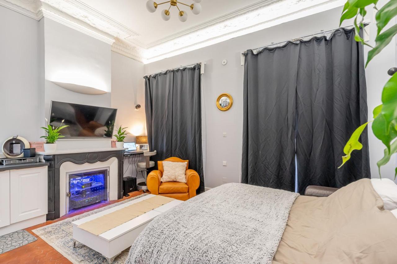 Nouvel Appartement De Caractere Et Climatise A La Joliette Марсилия Екстериор снимка